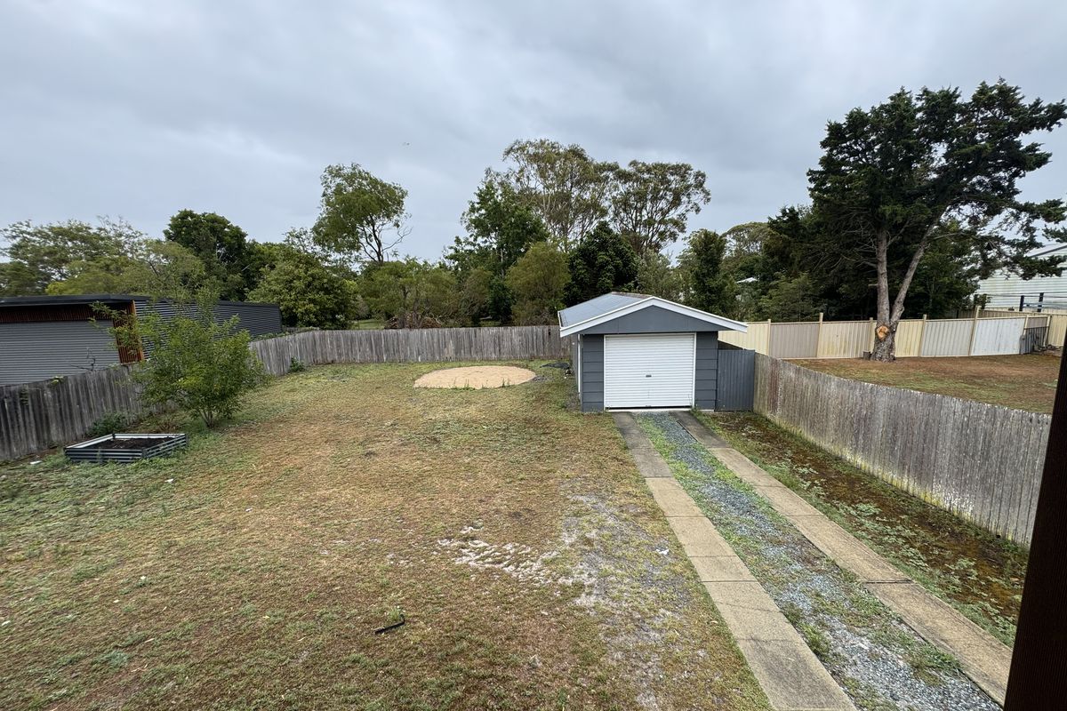 399 The Lakes Way, Tuncurry