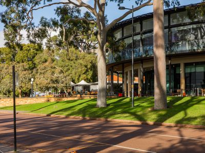 1 / 110 Mounts Bay Road, Perth