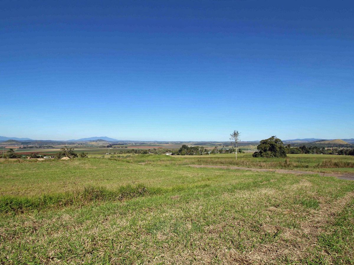 22 Countryview Drive, Atherton