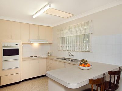 28 Narrawong Street, Rochedale South