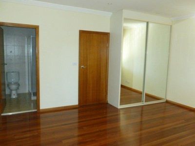 17A Matthew Street, East Hills