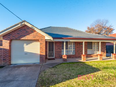 1 / 219 Lambert Street, Bathurst