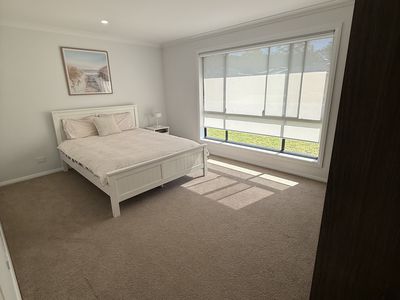 9 Kurrajong Crescent, Kalaru