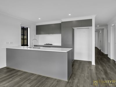 43 Woolspinner Crescent, Wyndham Vale