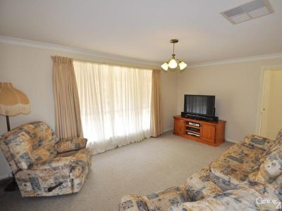 25R Debeaufort Drive, Dubbo