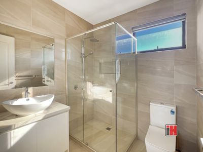 2 / 4 Fortune Street, Box Hill North