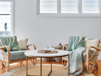 2 Leo Crescent, Alexandra Headland