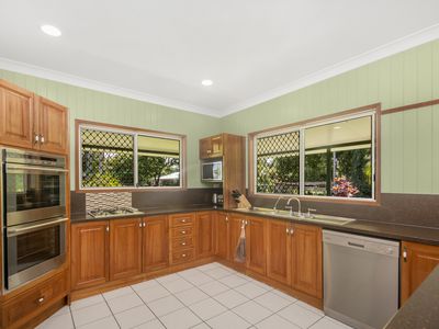 18 Cataract Avenue, Rangewood