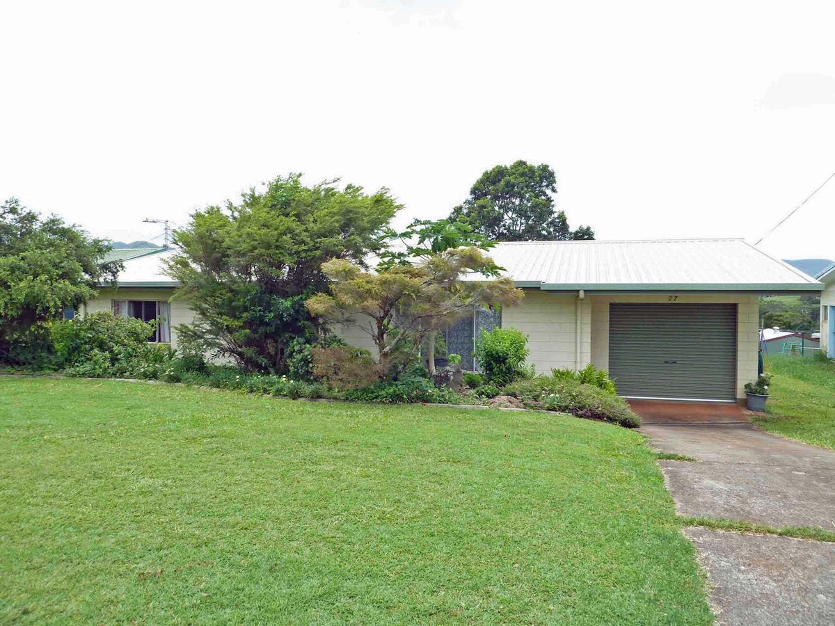 27 Goldview Street, Atherton