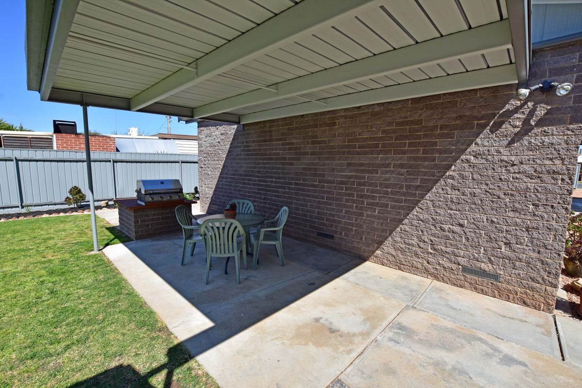 98 Albion Street, Kyabram