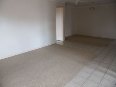 1 / 14 Amanda Crescent, Forster