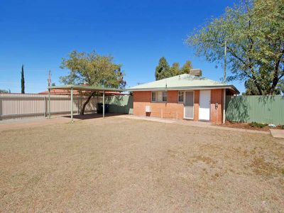 4 Blackall Place, Kalgoorlie