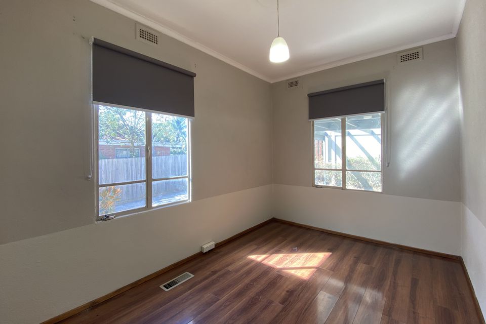 1 / 4 Margot Street, Chadstone