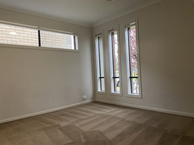 10 Sahara Way, Truganina