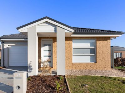 12 Gosfield Drive, Werribee