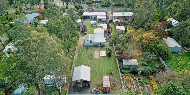 27 Primrose Street, Violet Town