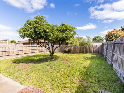 1 / 28 Melaleuca Drive, Hoppers Crossing