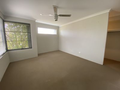22 Geographe Bay Pass, Secret Harbour
