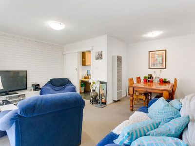 2 / 9 Wisewould Avenue, Seaford