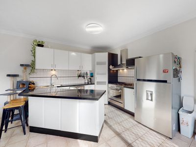 2 / 194 Hyde Street, Yarraville