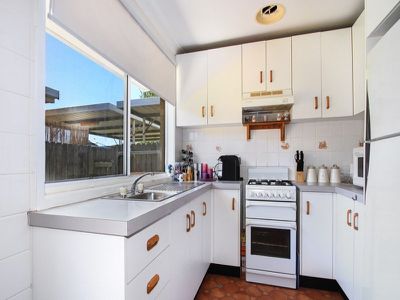 2 / 68 Jarrah Way, Albion Park Rail