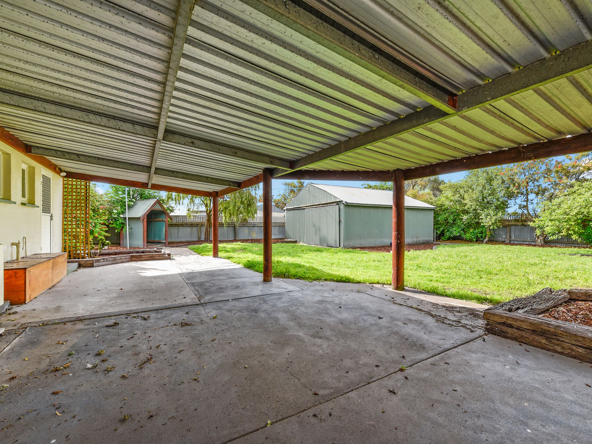 1 Degaris Street, Millicent