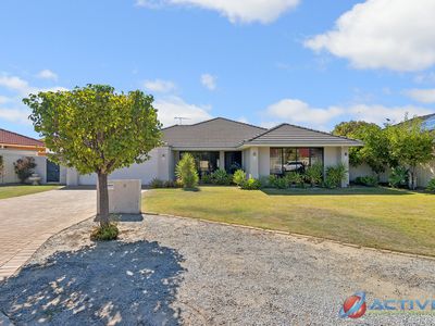 4 Lorna Cove, Tapping