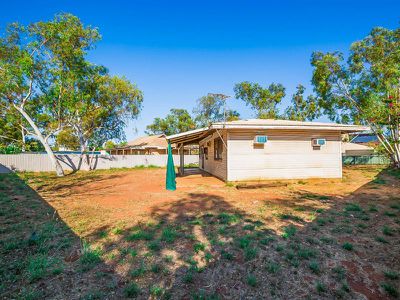 25 Somerset Crescent, South Hedland
