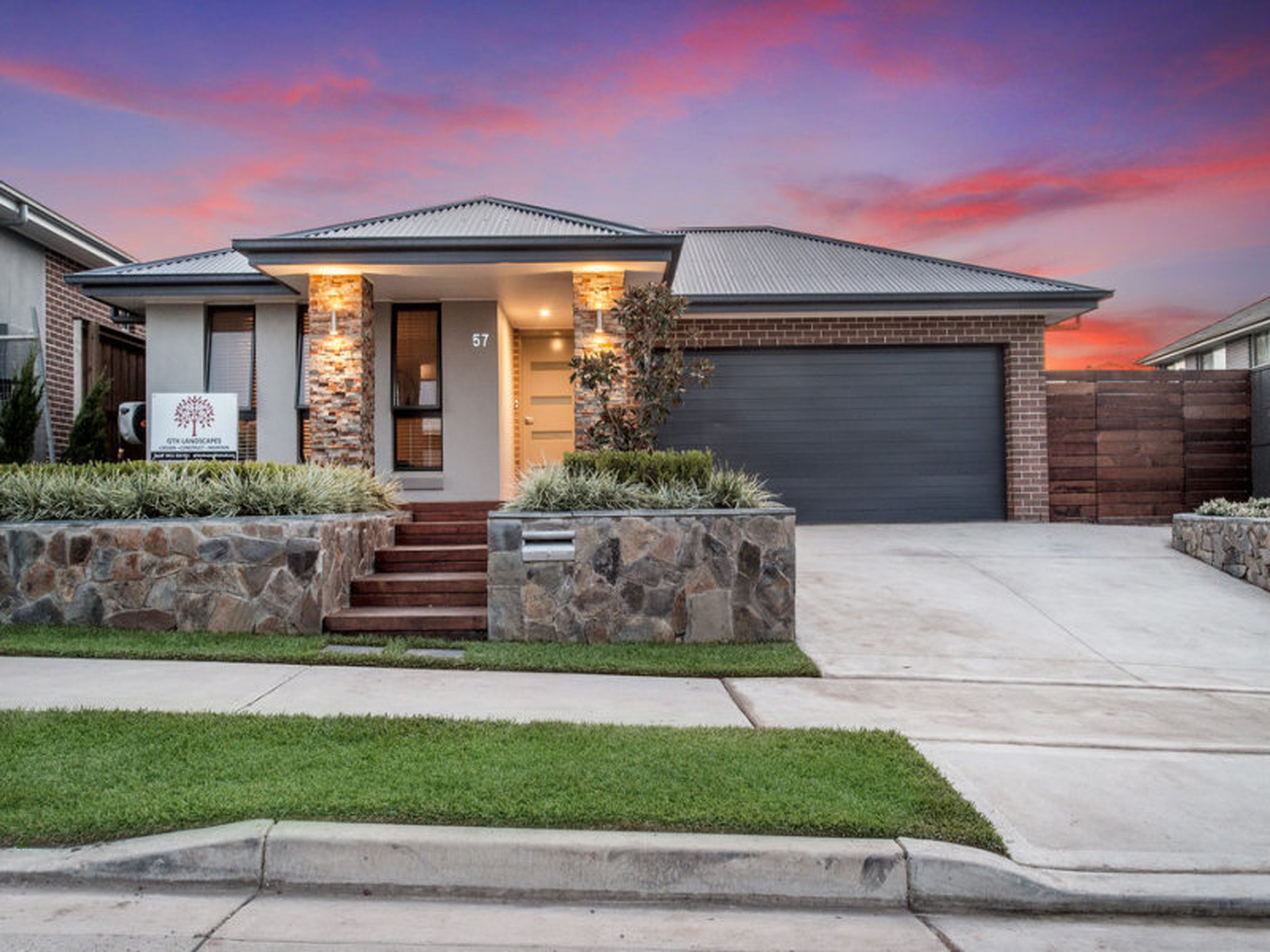 57 Darug Avenue, GLENMORE PARK