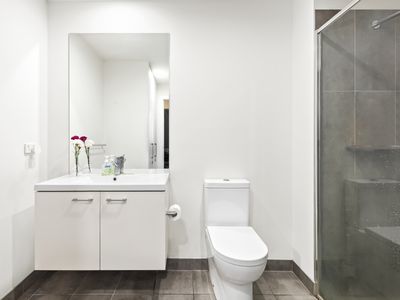 405 / 10 clinch avenue, Preston