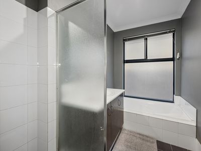 1 Vichy Close, Piara Waters