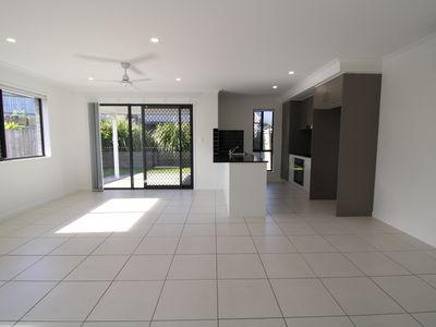 2 / 18 Hawthorn Street, Beaudesert