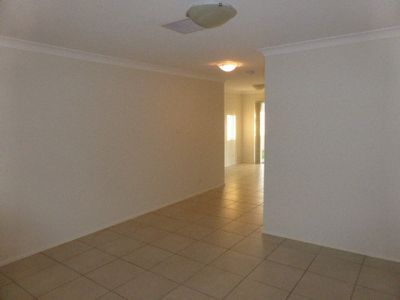 6 / 5 Vlatko Drive, West Hoxton