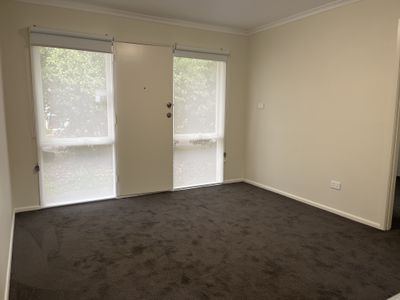 2 / 28-30 Helms Street, Newcomb