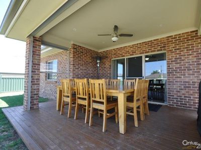 64 Dunheved Circle, Dubbo