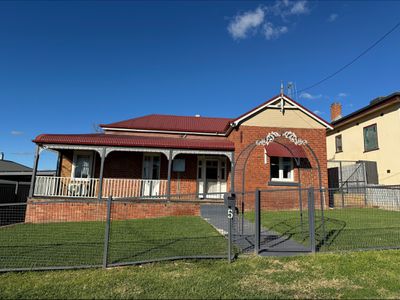 5 Park Street, Parkes