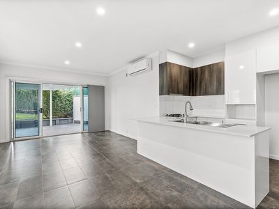 1 Kingston Street, Oak Flats