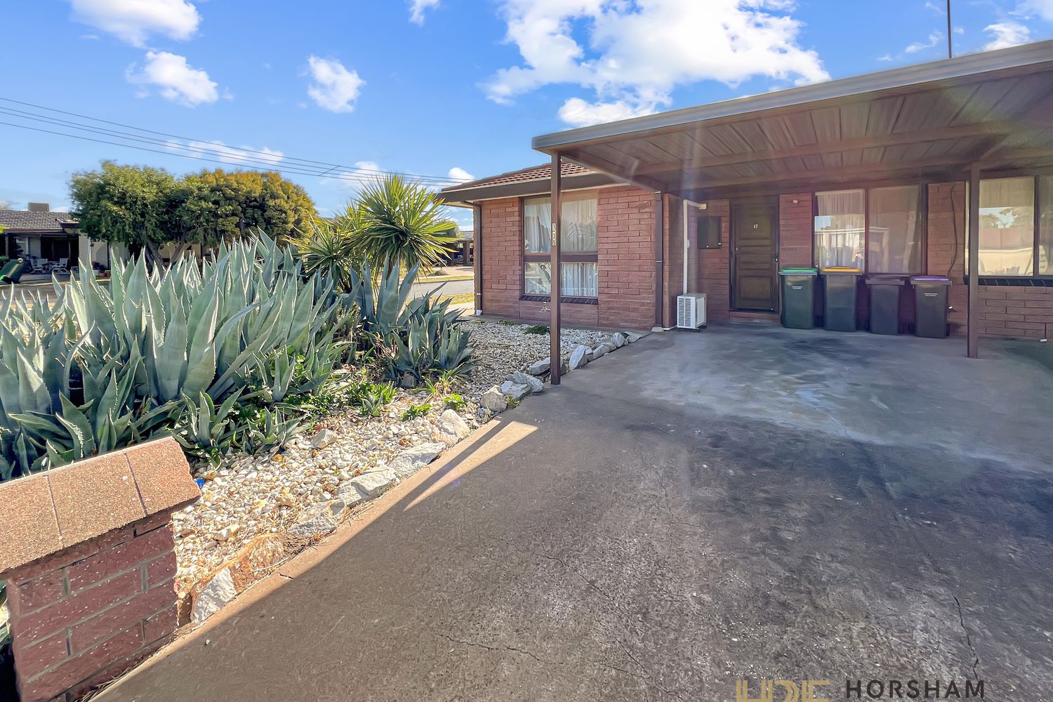 1 / 25 Carter Street, Horsham