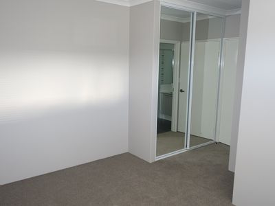 5/22 Moreing Street, Ascot