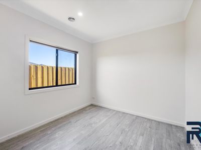8 Fairview Street, Beveridge