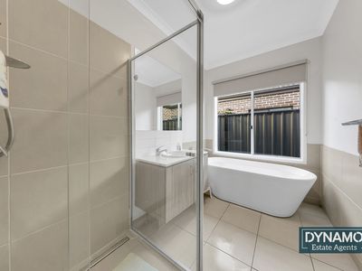 50 Peppertree Parade, Craigieburn