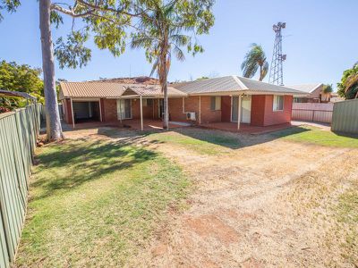 50 Giles Avenue, Newman