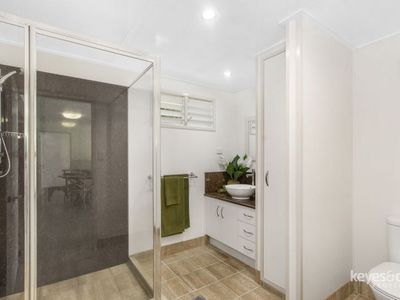 5 Second Avenue, Railway Estate