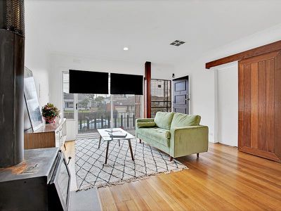 1 / 136 Hoffmans Road, Essendon