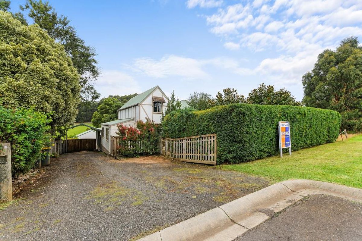 18A School Road, Erica Rennie Property Sales