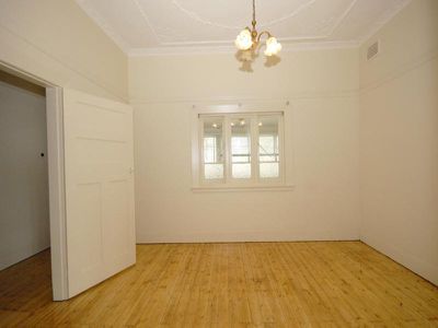 9 Forest Grove, Epping