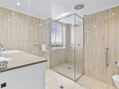 10E / 2 Nineteenth Avenue, Palm Beach