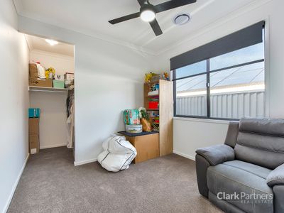 18 Houghton Street, Spring Mountain