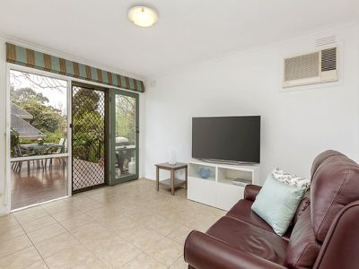 24 Buvelot Wynd, Doncaster East