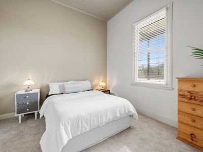 25 Thistle Place, Port Fairy